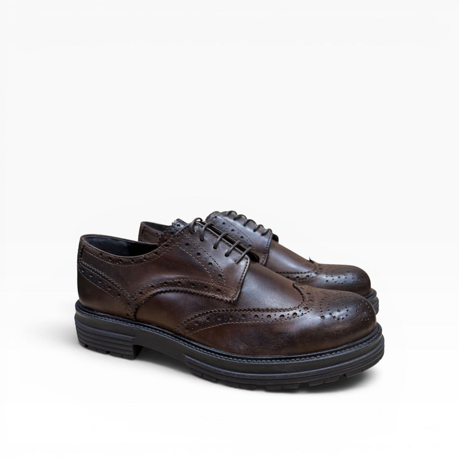 Scarpa Stringata Brogue in Pelle