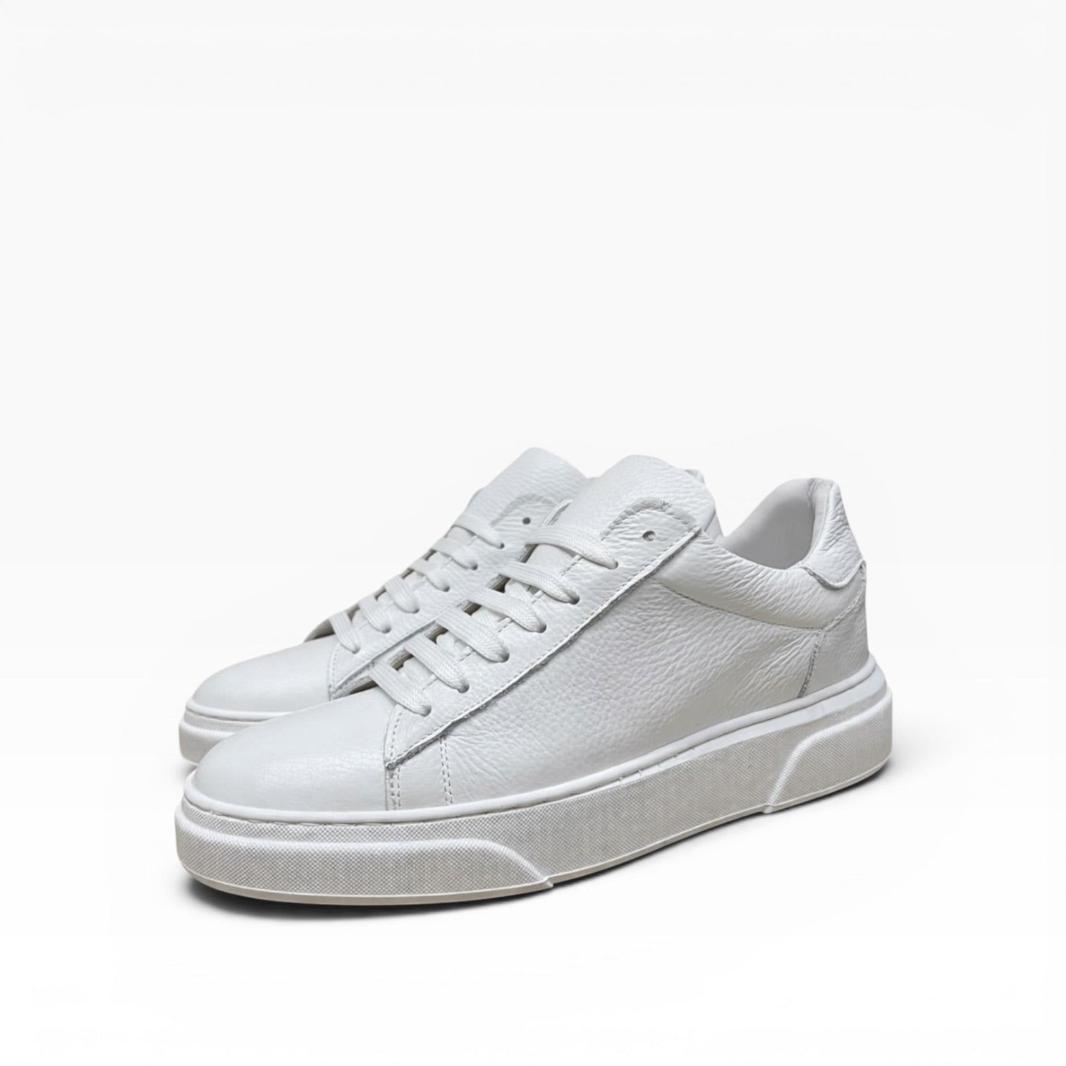 Sneaker Cloud Paciocco in Pelle Martellata Immagine principale del prodotto
