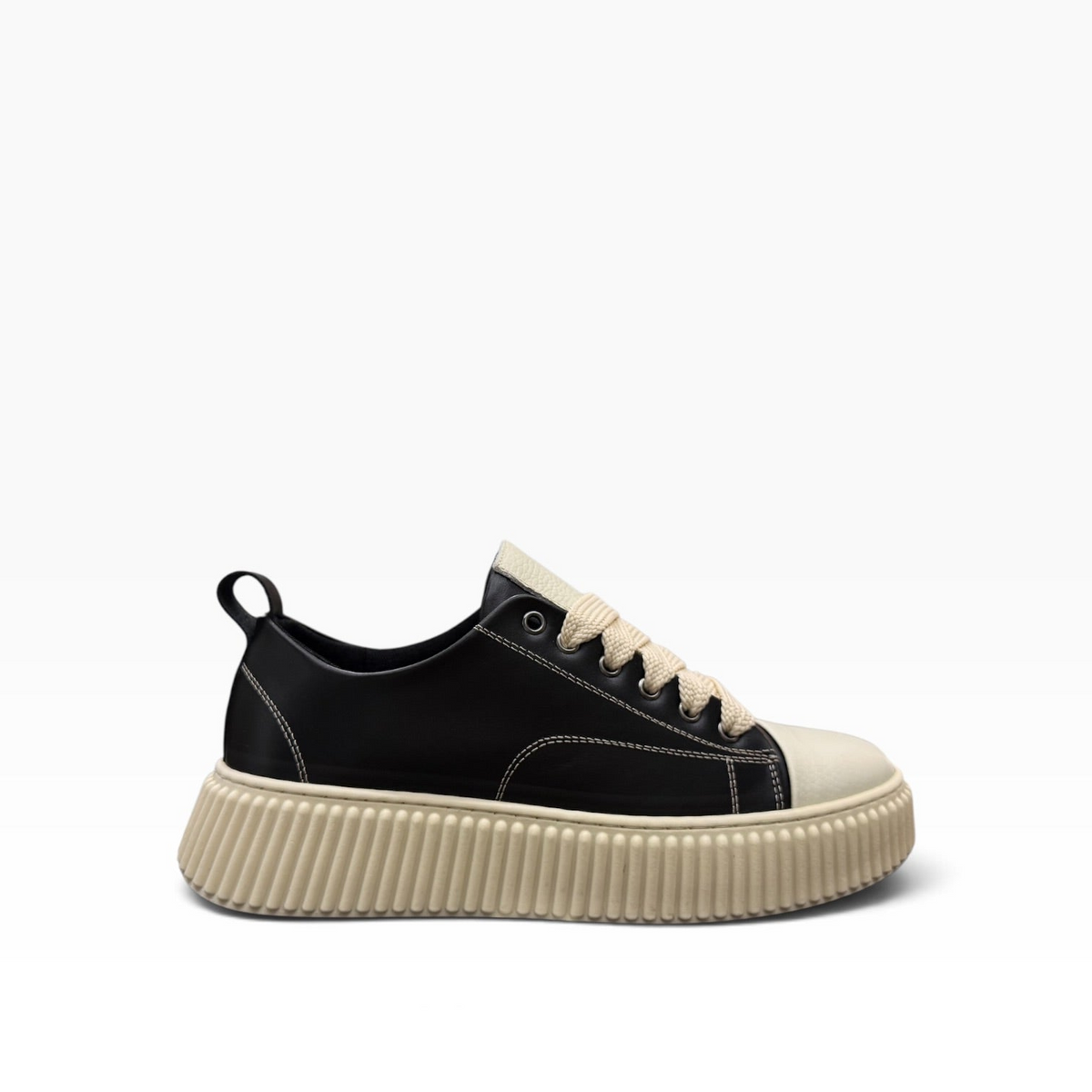 Sneaker Megan Pelle Nero e Beige Immagine secondaria del prodotto
