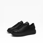 Sneakers Modello McQ*een Total Black
