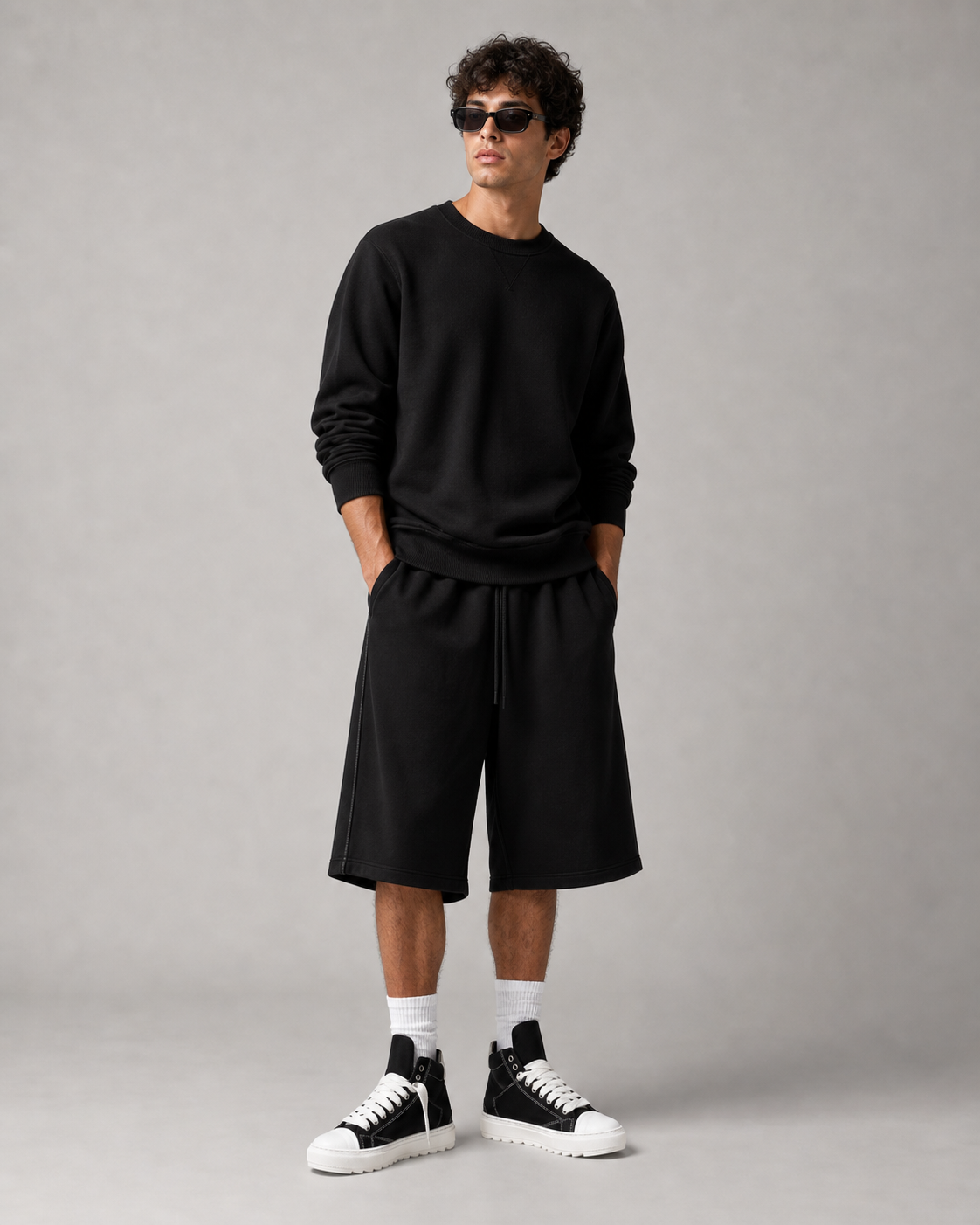 Sneakers Top MidCut in Nabuk Bianco e Nero