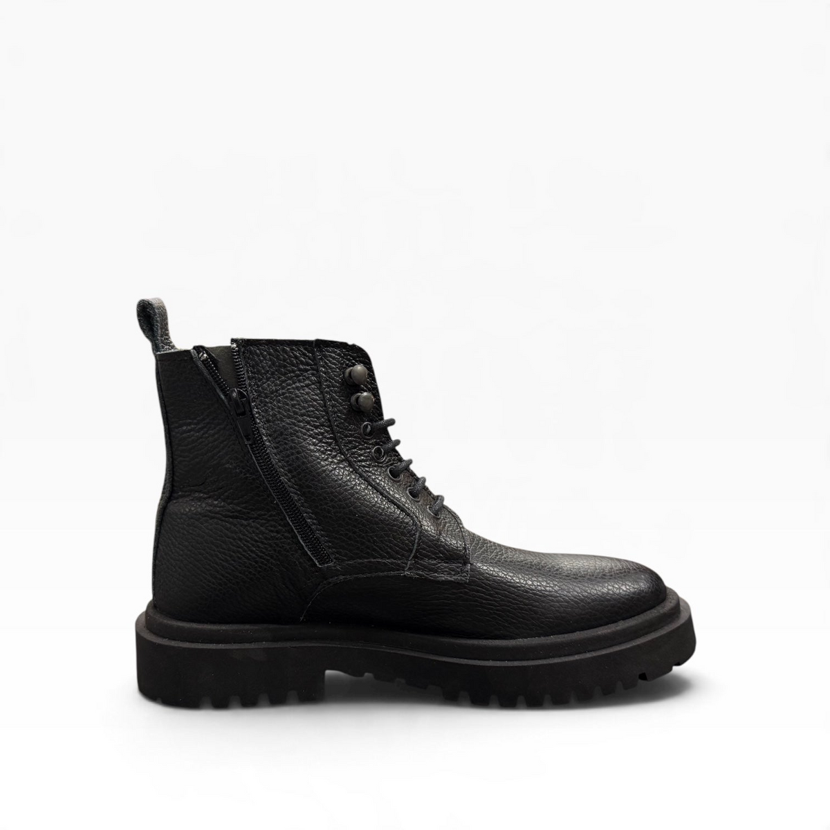 Stivaletto Anfibio in Pelle Martellata con Zip