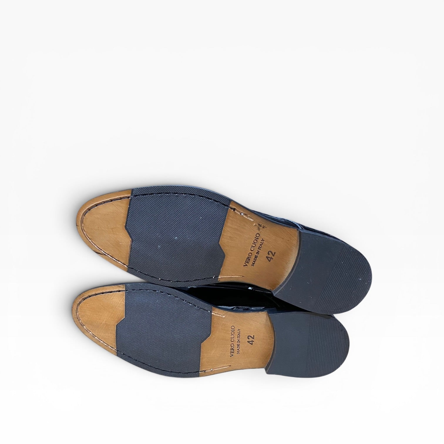 Stringata Derby Elegante con Pelle Puntellata